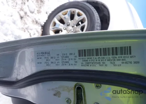 2015 Ram 1500 Laramie Limited 2.0 z USA, uszkodzony, nr VIN 1C6RR7PT0FS723499